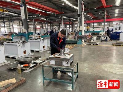 新春走基層特別報道之二·我在基層聯系點 | 臺州 山海之間，涌動著新春的暖流與活力